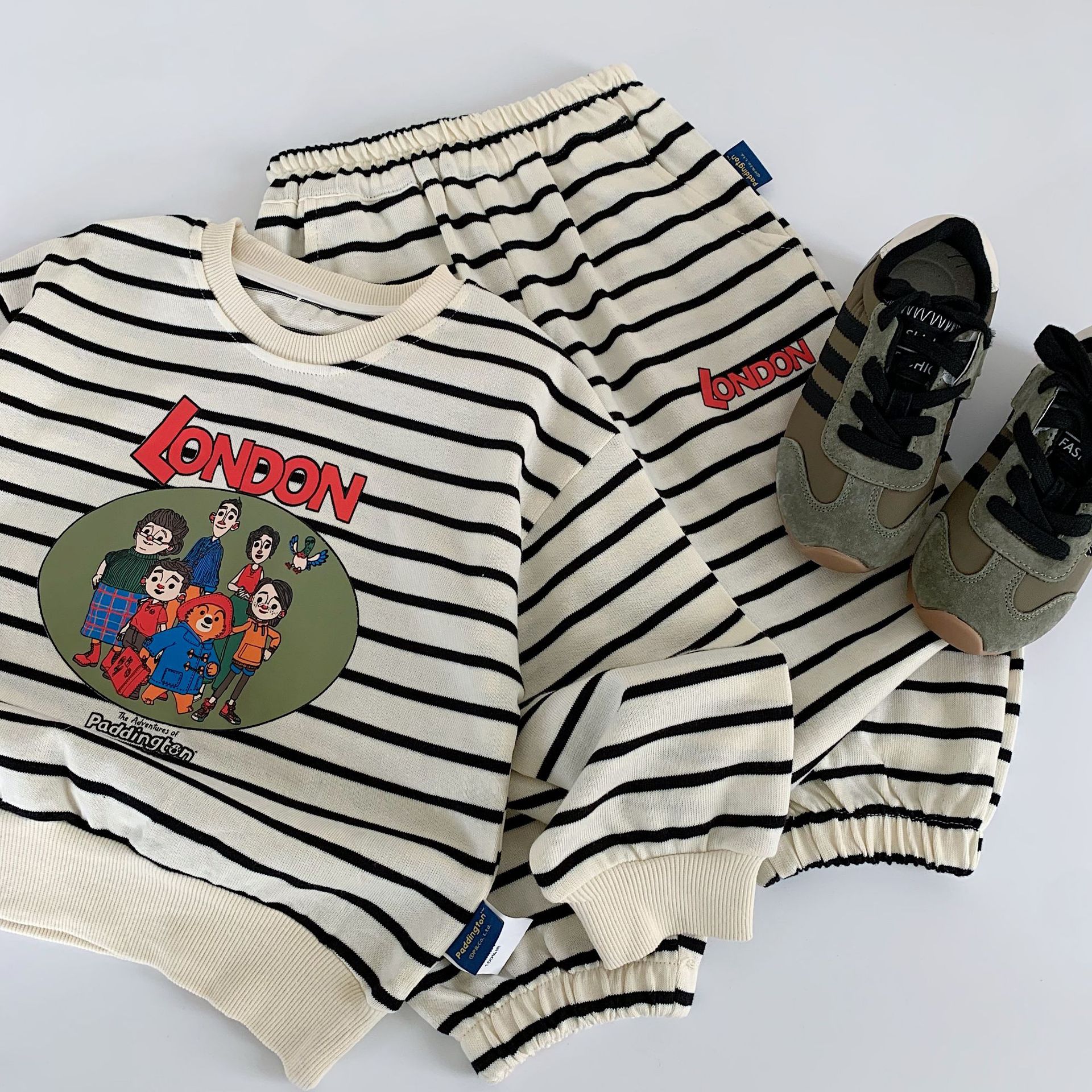 Mai Bao Niños Set de primavera y otoño 2025 nuevo estilo coreano de dibujos animados para niños y niñas dos piezas de ropa infantil al por mayor