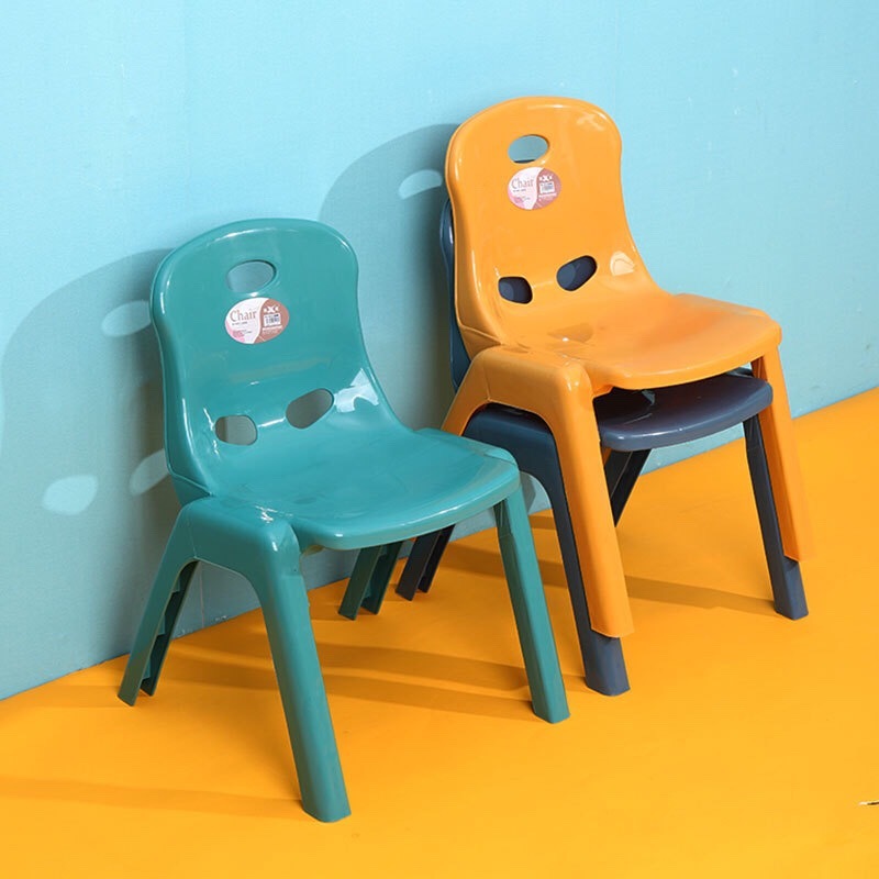 Taburete pequeño grueso, silla trasera, dormitorio duradero, jardín de infantes, taburete de plástico para el hogar, silla para escribir extra gruesa, silla pequeña