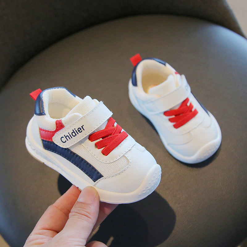 2024 Otoño Nueva zapatilla de deporte punta cerrada 1-3 años de edad de fondo suave antideslizante bebé niño zapatos de malla doble transpirable zapatos de bebé