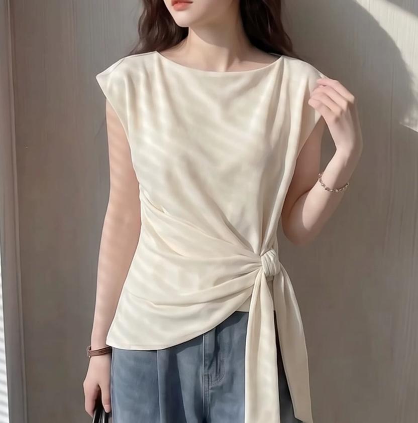 Áo thun nữ không tay thắt lưn bất quy tắc, phối dây rút eo, form ôm nhẹ — trắng ngà chi tiết 4