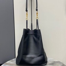 ԭ�SƤ�¿���KˮͰ����ܛС��Ƥ�μ�б����r�г����ٴ���ƤŮ��