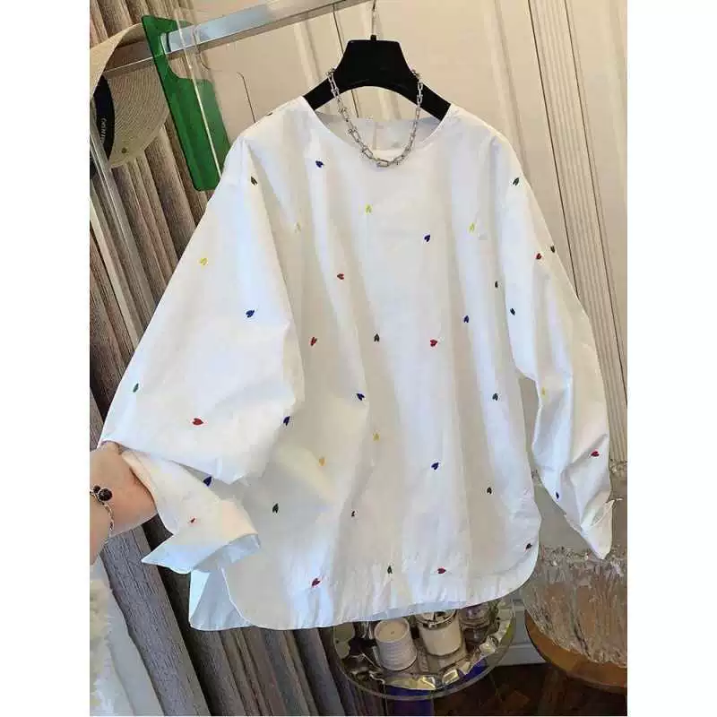 2025 новый весенний любовный круглый воротник с белой рубашкой куклы рубашка рыхлый топ для женской одежды