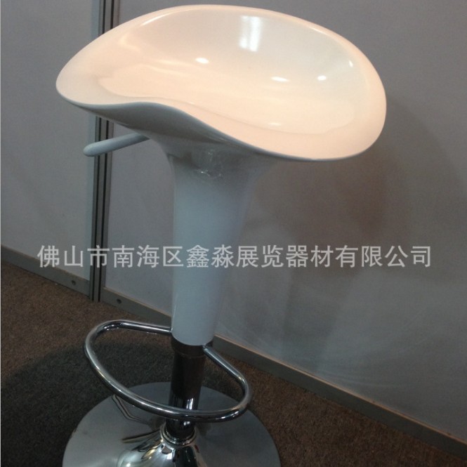 展台吧椅 白色吧台椅 会展专用吧椅 塑料底盘酒吧饮料吧台调节椅