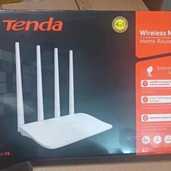 英語版騰達F6四アンテナ300m無線ルータWiFiヨーロッパ規格、アメリカ規格、イギリス規格のプラスチック包装