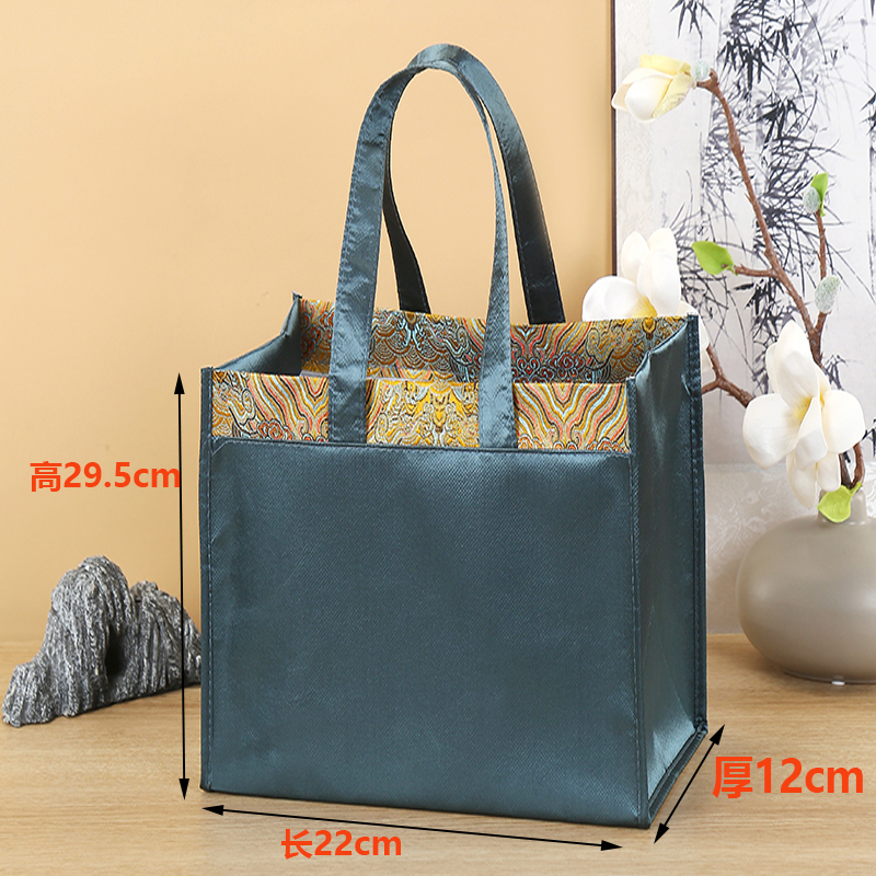 피콕 블루 길이 22 높이 29.5 옆 폭 12cm 트리밍 실크 가방