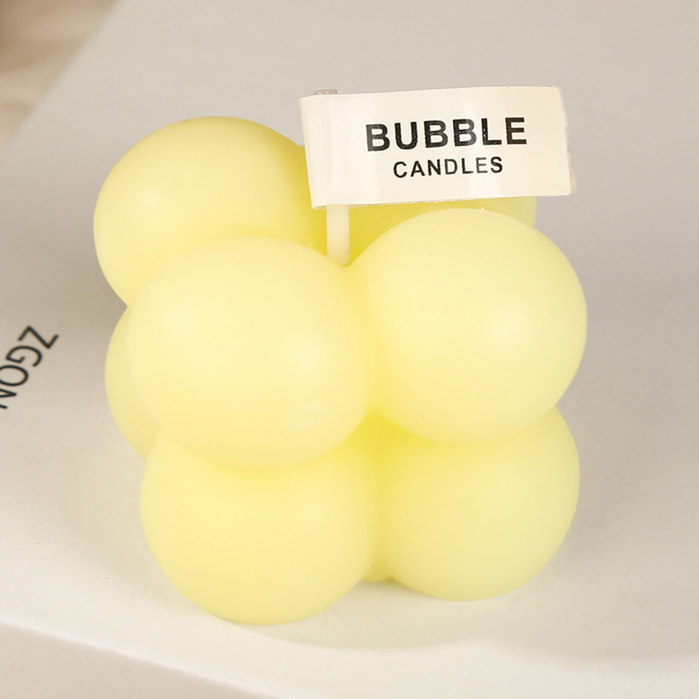 Cubo Rubik al por mayor creatividad casera hecha a mano adorable modelado burbuja fragancia pequeña vela regalo transfronterizo