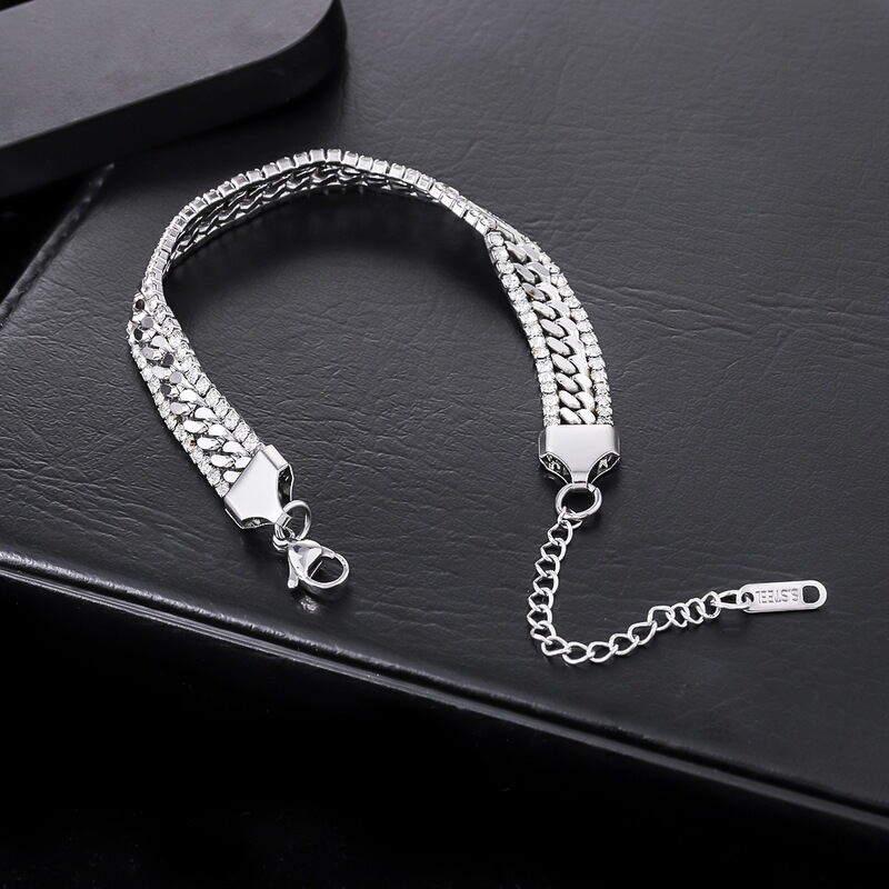 Titanium steel diamond-encrusted Cuban light-luxury bracelet for men, original design French-style hand accessory, niche high-end jewelry for women