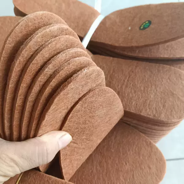 Wholesale Thickened Wool Felt Warm Insoles, Unisex, Camel Hair, Breathable, Sweat-Absorbent, Cuttable Winter Insoles