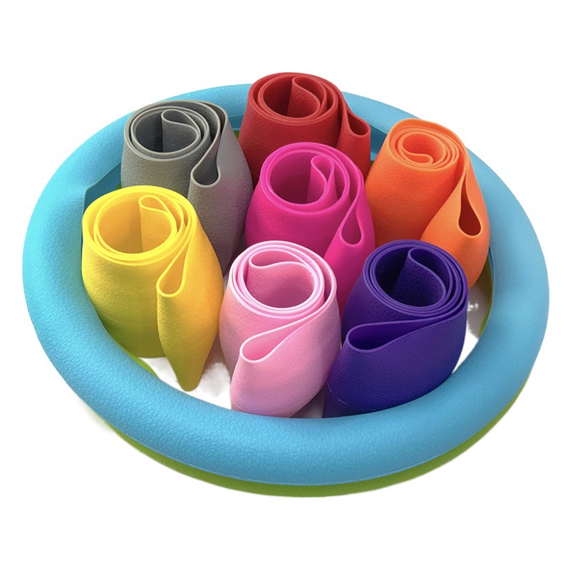 Cubierta del volante de silicona del coche hombres y mujeres de moda de verano cubierta de la manija antideslizante absorbente de sudor universal Four Seasons delgada suave