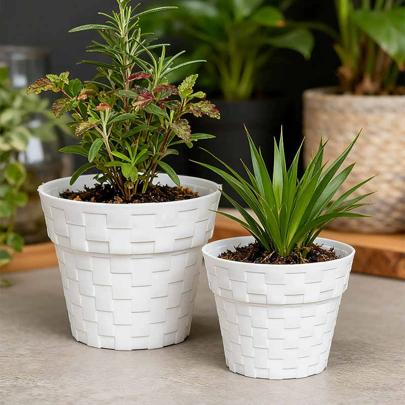 Small sophisticated modern plastic flowerpot flower-shaped