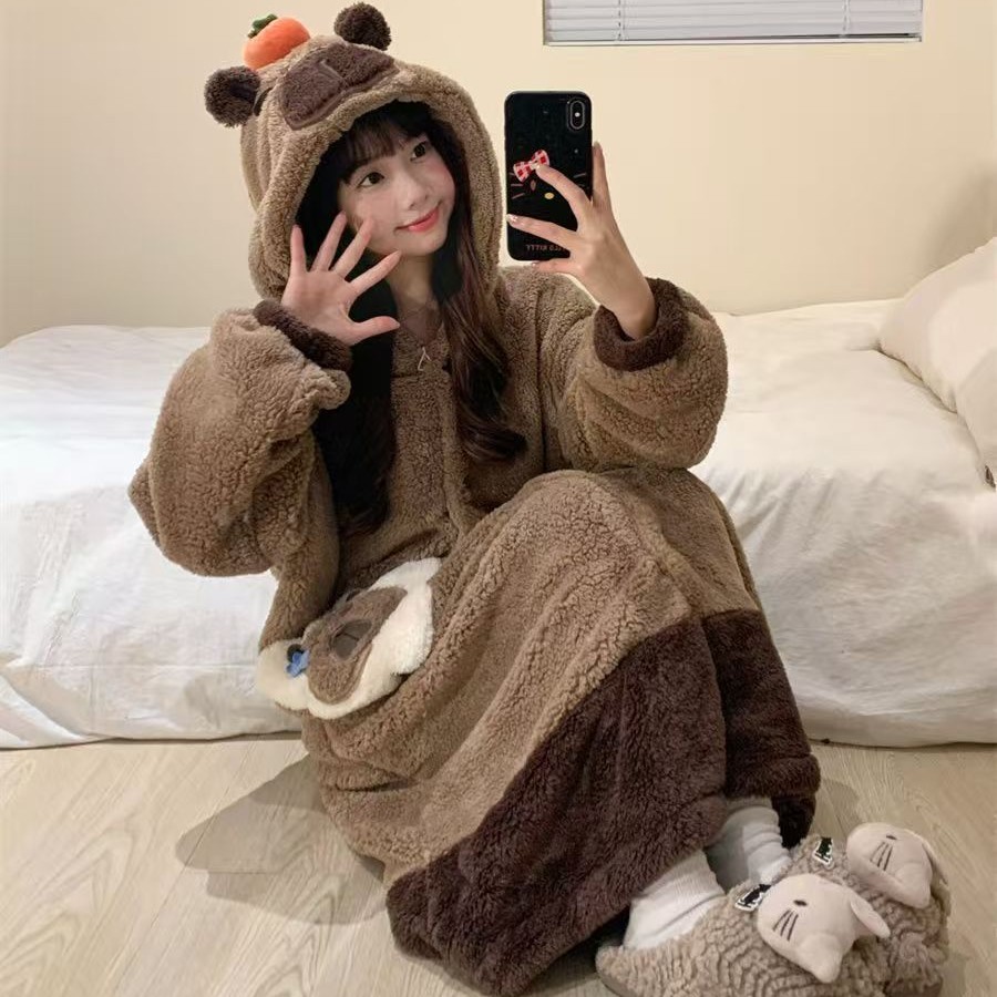 卡皮巴拉珊瑚绒睡衣女秋冬季保暖连帽开衫中长款睡袍美少女家居服
