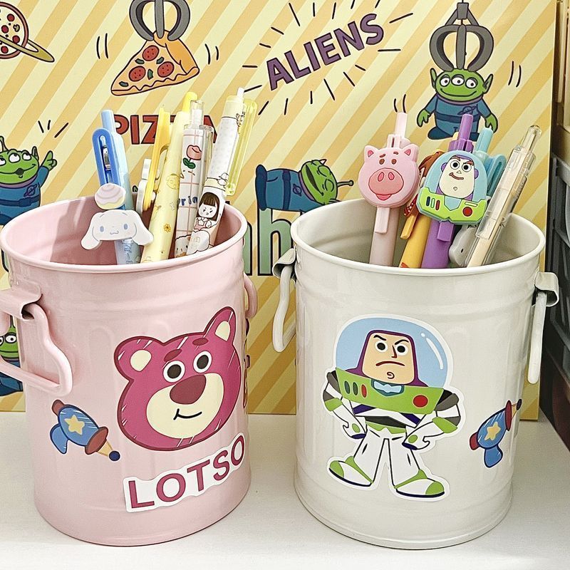 かわいいピンクの鉄のバケツイチゴ収納バケツ学生寮デスクトップ収納ボックスインリトルレッドブック同じクマペンホルダー|undefined