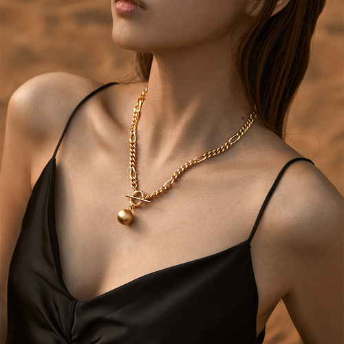 Gold-plated neutral European and American heavy metal chain lockets with small gold balls, irregular retro necklace
