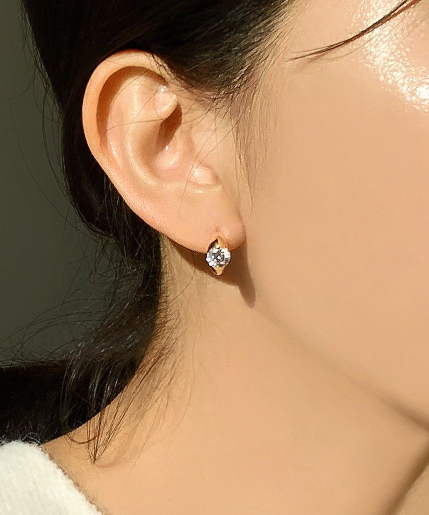 2g Weight 925 Sterling Silver Ear Needle Material 18K Gold Plated Plating Material Zircon Inlay Material Earrings Classification 1 Pair Quantity Daily Occasion 925 Sterling Silver Material Oval Pattern All Seasons Season Women's Gender Inlay Design Simple Style Style 1 Pair 18K Gold Plated 925 Sterling Silver Zircon 925 Sterling Silver Earrings Oval Earrings 6