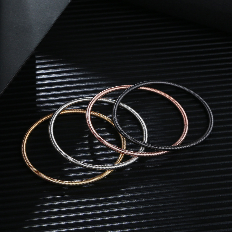 1 Piece Quantity Simple Style Waves Solid Color Carbon Steel Unisex Bangle