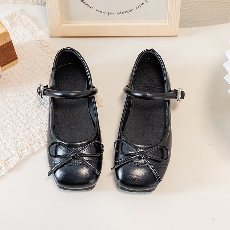 Zapatos casuales de moda para niñas versátiles 2026 verano nuevos niños huecos zapatos de princesa mary zapatos de cuero image 8