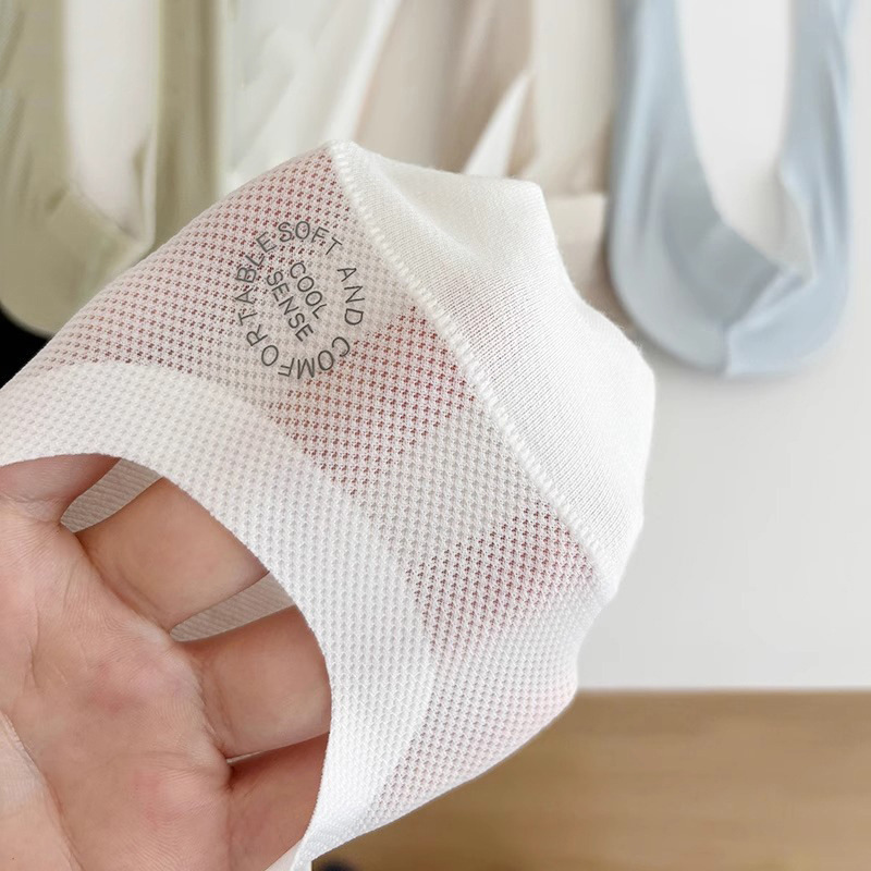 Ice Silk Boat Socks Women's Summer Thin Non-slip Non-falling-off Heel Shallow Mouth Invisible Socks Cotton Bottom High Heels Shoes Short Socks