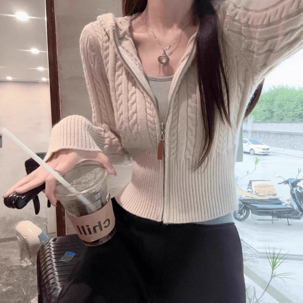 Korean Style Lazy Zipper Twist Sweater Jacket for Women in Autumn and Winter, Slimming Look Bottoming, Gentle Elegant Knitted Cardigan