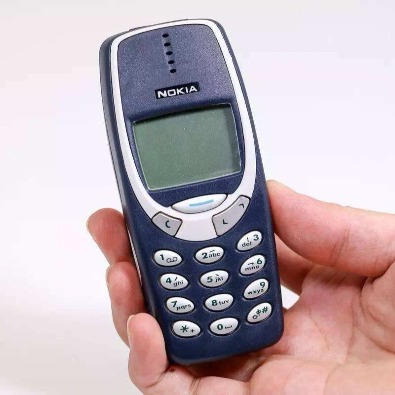Classic and Timeless Wholesale Supply of Old 3310 Mobile Phones, Suitable for Cross-Border Foreign Trade and Upgradeable in Various Languages
