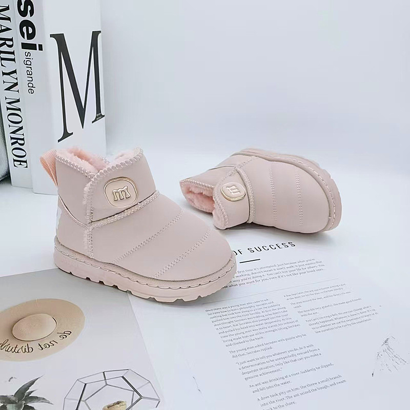 22-33 Tamaño de invierno de niños botas de nieve 2025 nuevas botas cortas para niños con botas de algodón gruesas para bebés calientes