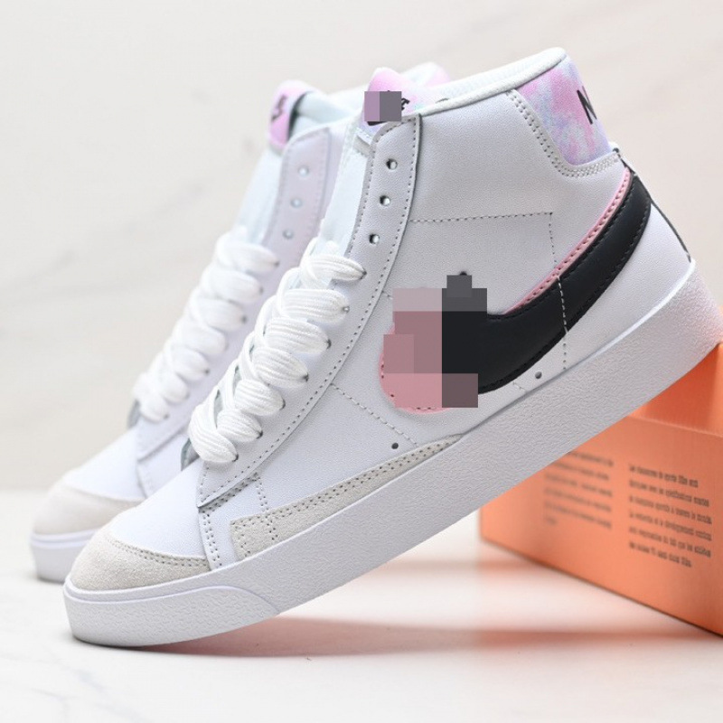 Trailblazer Blazer Mid '77 high-top sneakers, featuring a double hook design, a versatile and casual retro style for men Trailblazer Blazer Mid '77 high-top sneakers, featuring a double hook design, a versatile and casual retro style for men