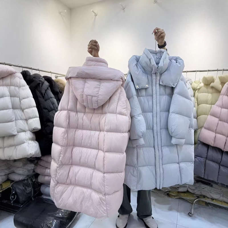 2025 Winter New Cloud Puff 90 White Goose down Premium Hooded Loose Long Thickened down Jacket for Women Wholesale