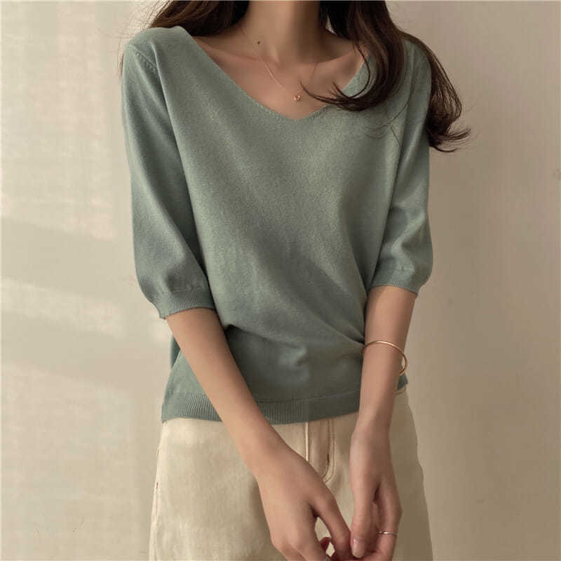 Core-Spun Yarn 2026 Spring and Autumn Korean Style Soft V-Neck Sweater Retro Pullover Loose Solid Color Mid-Sleeve Knitwear for Women