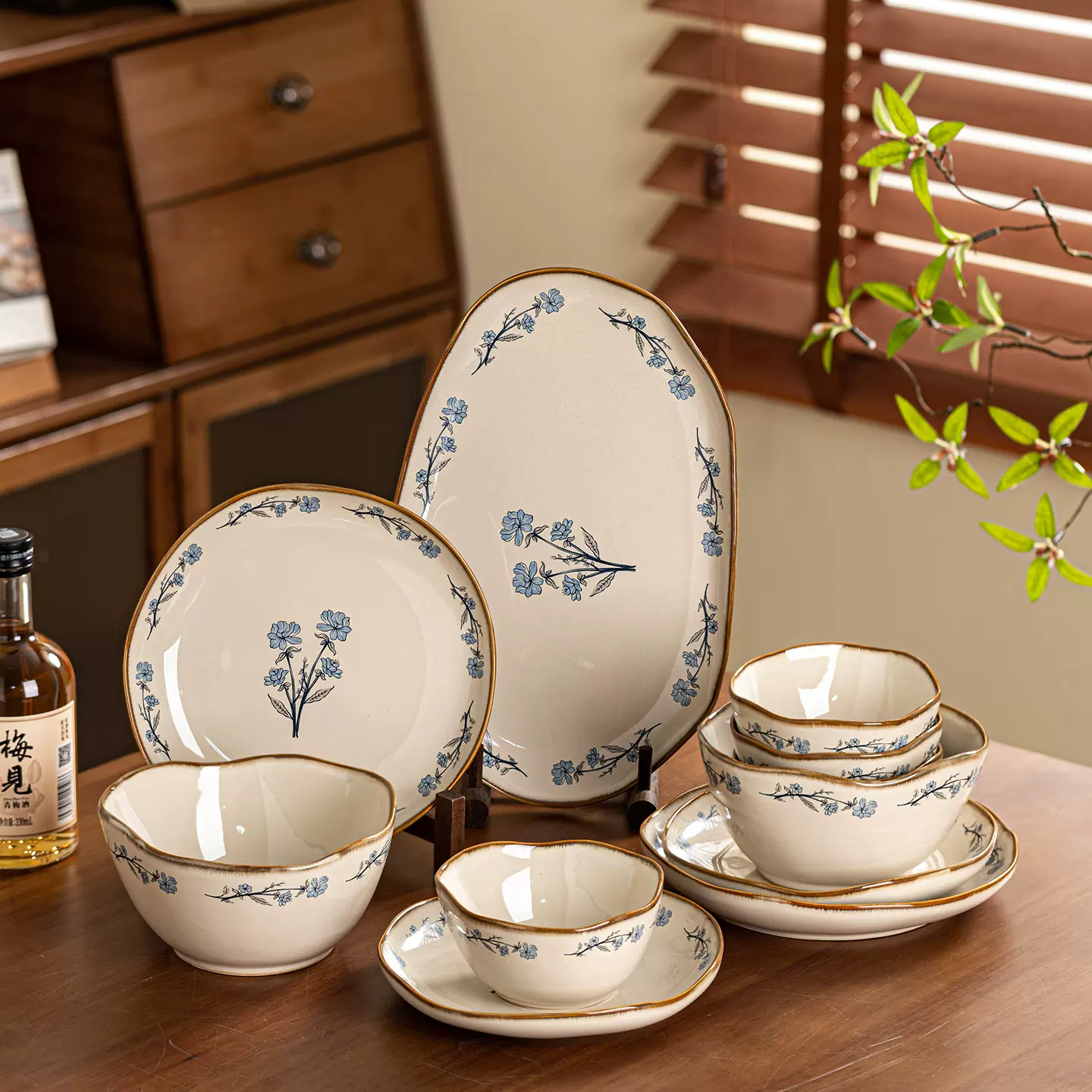 高颜值碗碟套装家用新款日式陶瓷餐具碗盘筷乔迁礼物碗盘子陶瓷碗