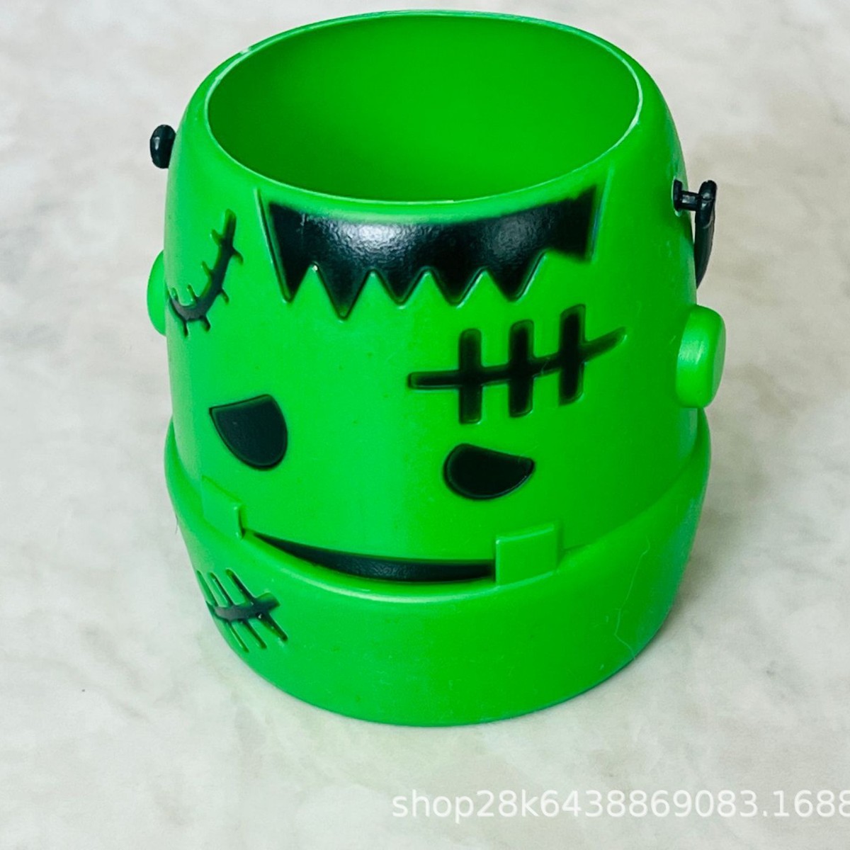 Barril de calabaza de Halloween lámpara de barril de calabaza portátil calavera luminosa de plástico lámpara de calabaza blanca decoración comercio exterior al por mayor