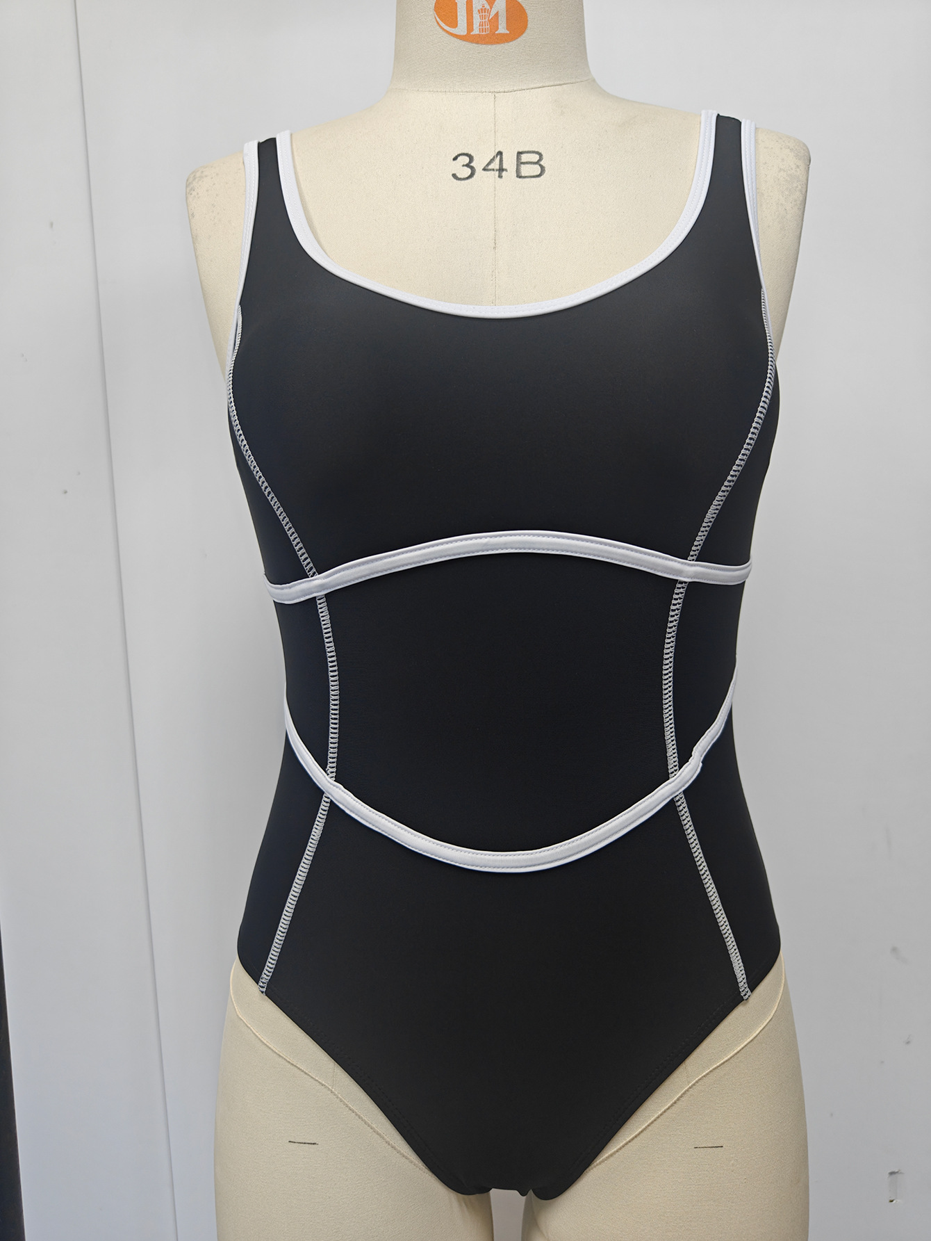 Women's Slim Fit One Piece Swimsuit Solid Color Simple And Stylish American Vacations And Hot Springs_ecoleips.com