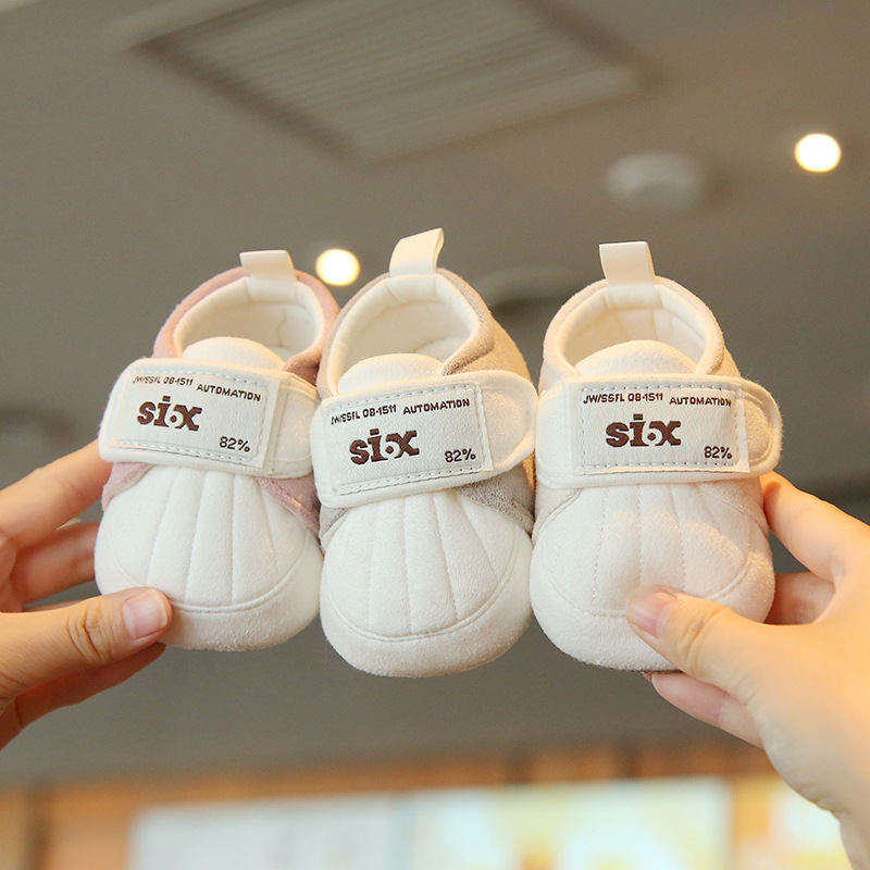 Baby Shoes for Men and Women, Breathable Spring & Fall Non-Slip Thin Models That Do Not Fall Off Babies 0-1 Years Old, Fashionable Outer Wear Toddler Shoes and Socks