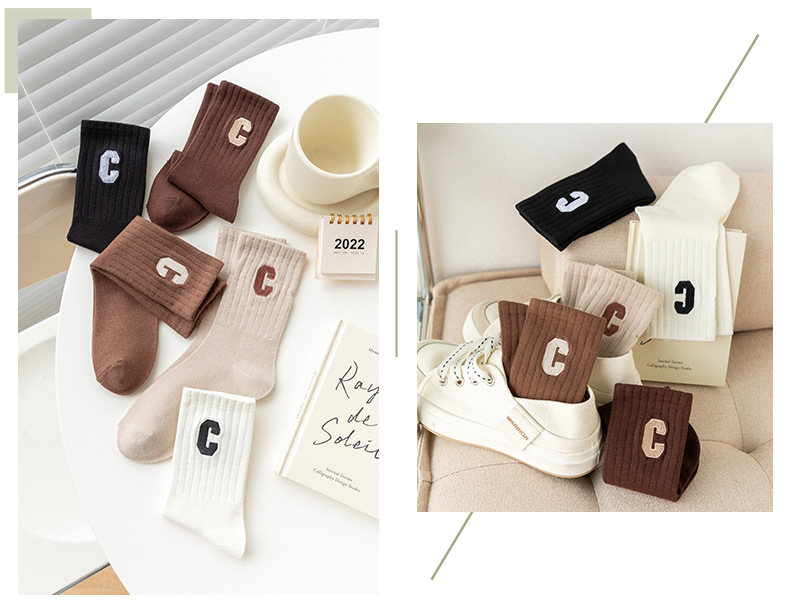 A Pair Quantity Daily Occasion Letter, Solid Color Pattern Women's Fashion Letter Solid Color Cotton Crew Socks A Pair