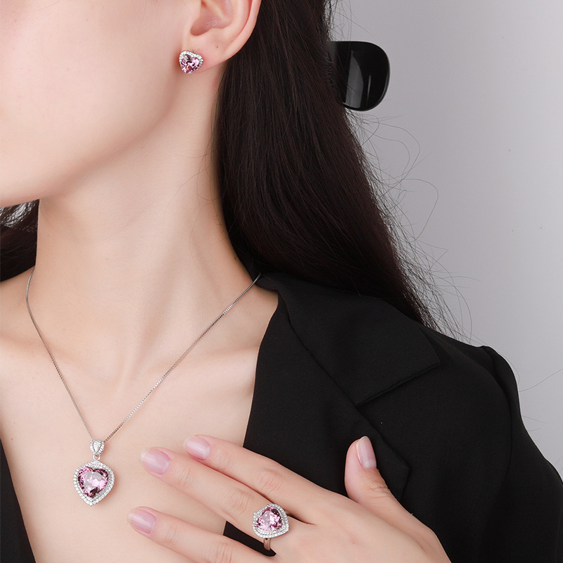 2024 Nuevo Zhuang Shengsheng Jewelry Simulation Nido de pájaro cortado en seco Rose Heart Set 15*15-12*12-9*9