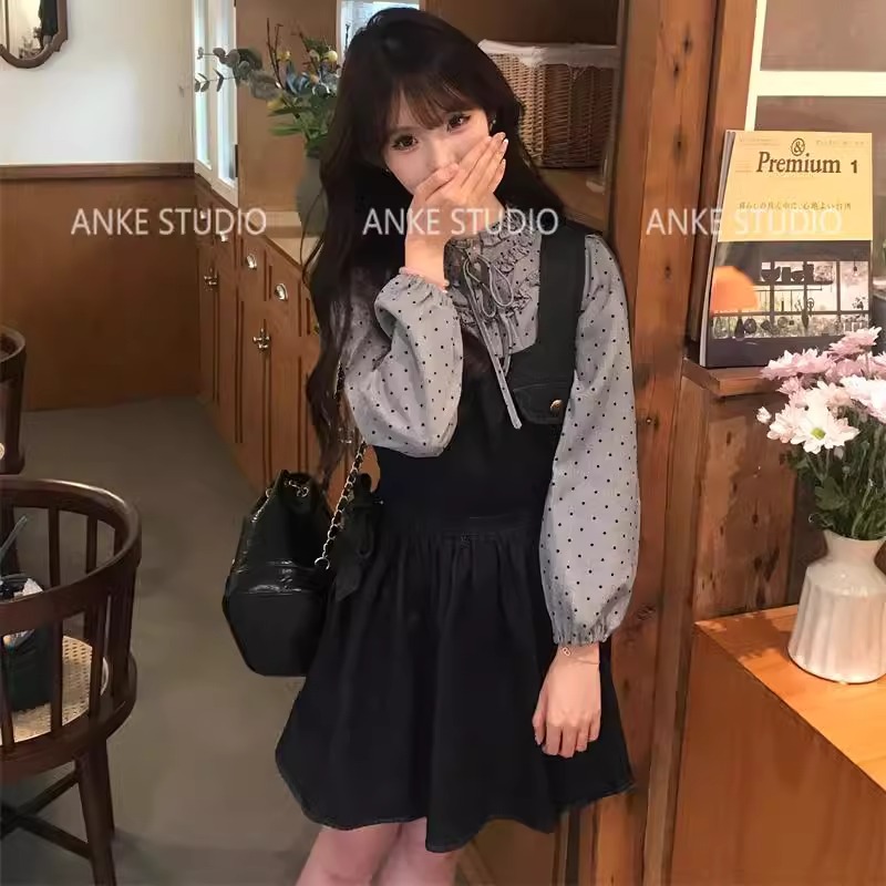 春秋穿搭一整套女宽松复古蝴蝶结牛仔背带连衣裙波点系带花边衬衫