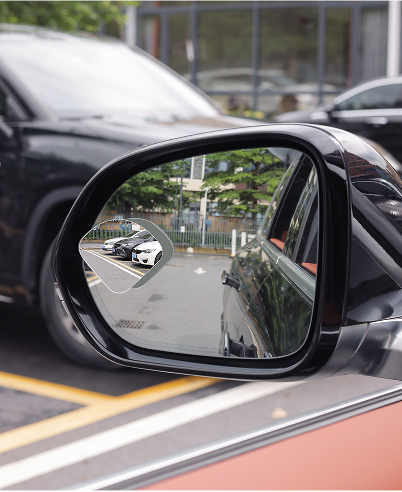 Car Rearview Mirror Suction Cup Small Round Mirror Car Reversing 360 Auxiliary Ultra-Clear Reflective Blind Spot Large Field of View Wide Angle