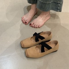 法式可爱玛丽珍鞋女鞋子2025新款温柔晚晚风交叉带猪鼻子芭蕾鞋子