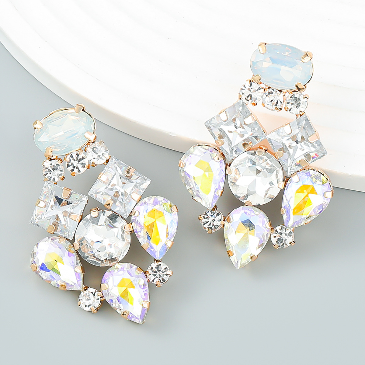 Earrings Image 7