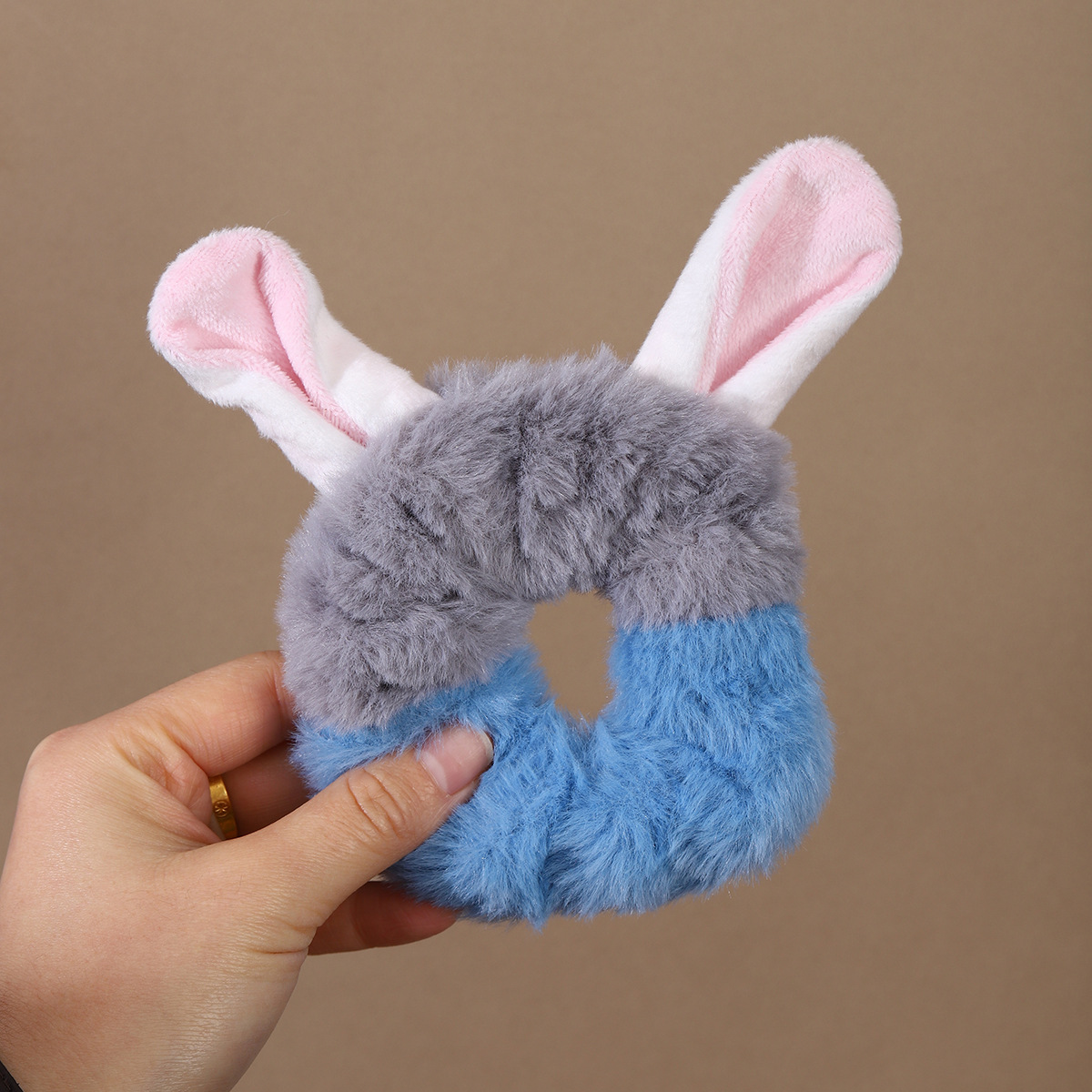 Conejo Ear Hair Ring