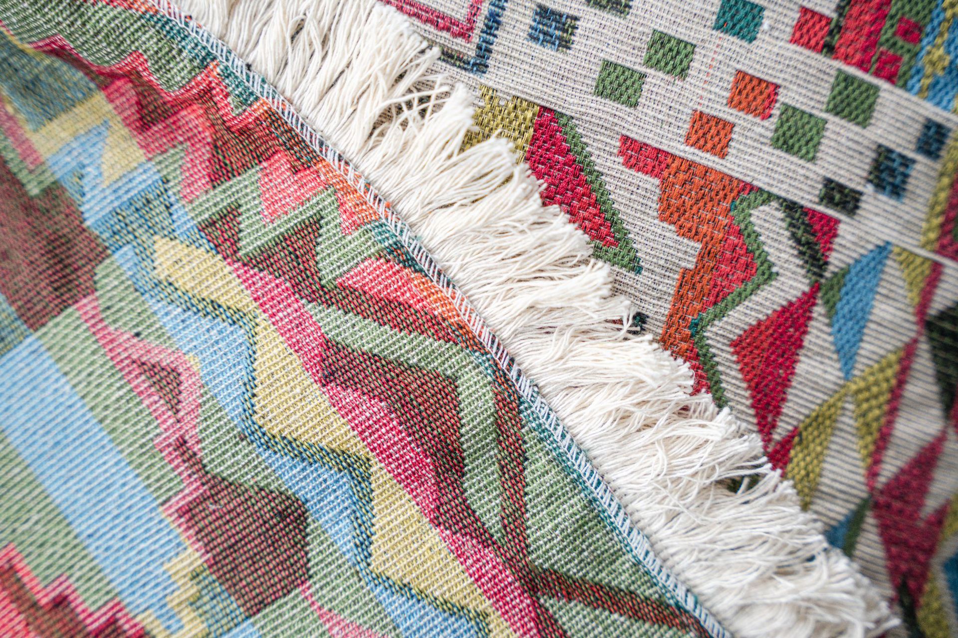 彩色徽章沙发巾