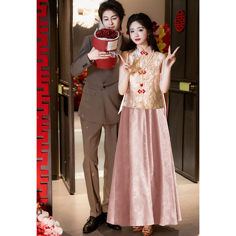 New Chinese-Style Pink Maternity Qipao Set for Toasting, Bride's Engagement Dress, Plus-Size High-Waisted Dress to Cover the Belly