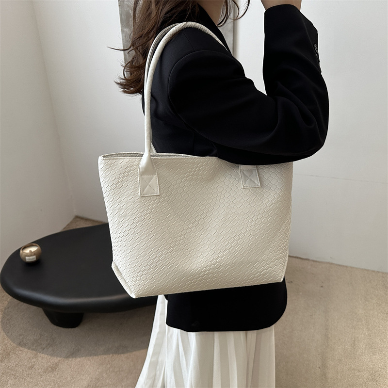Bolso de hombro de mujer, bolso de verano, nuevo estilo de moda, bolso de cuero suave tejido de gran capacidad, bolso de mano de mujer, bolso de mano de mujer