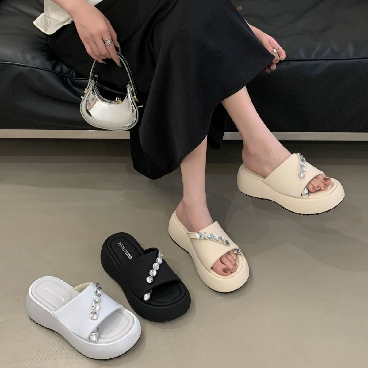 2025 новые летние сандалии на толстой подошве с одной линией, стразовые шлепанцы для юбок и пляжная обувь для женщин