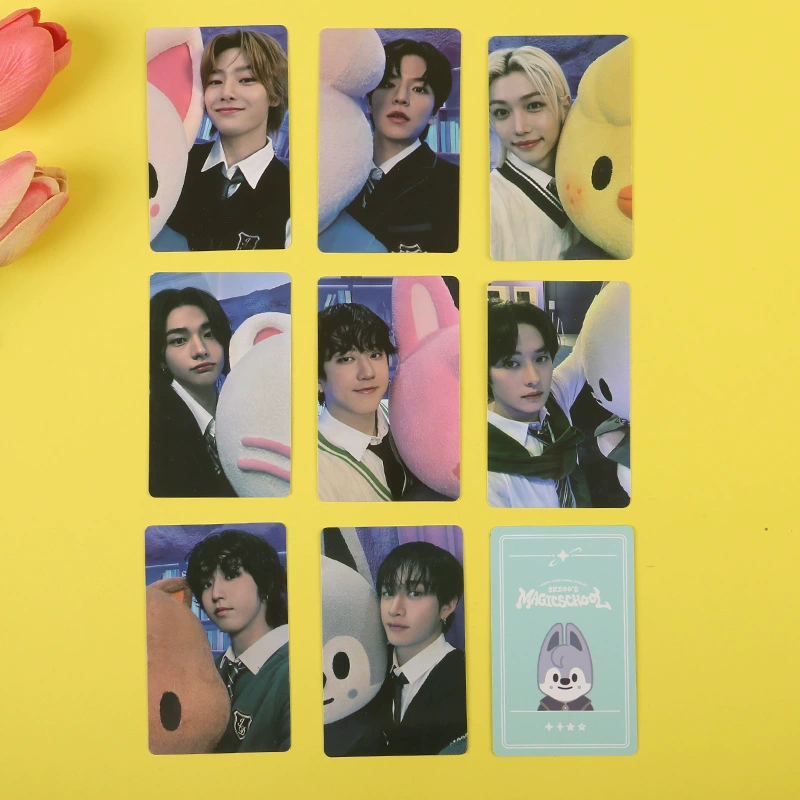 Картка малого размера (STRAY KIDS) ATE World Tour Seoul Collection, 5.4×8.6 см, коллекционные варианты