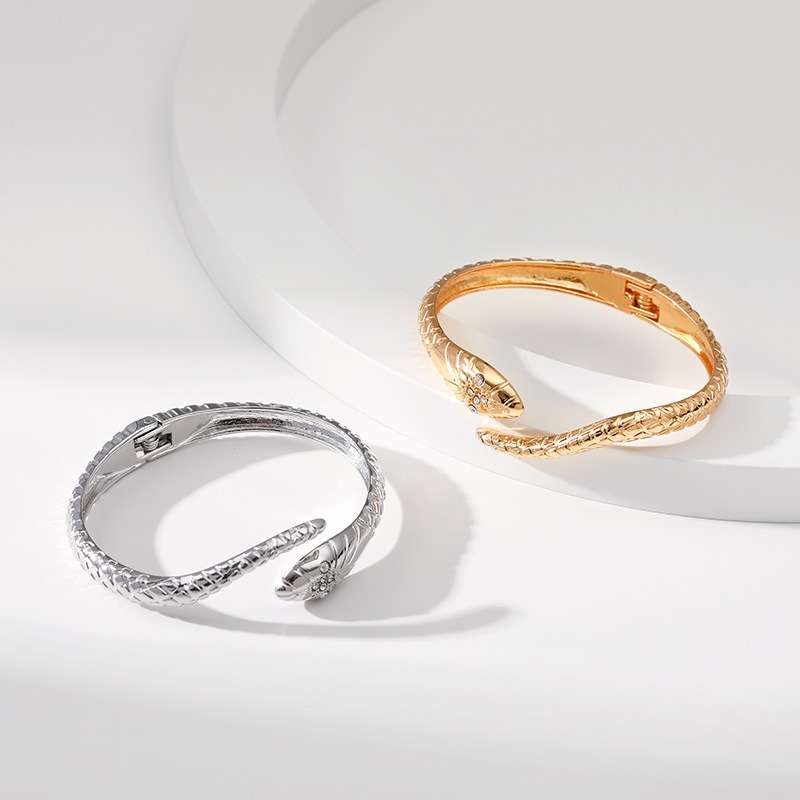 Simple Style Snake Metal Plating Rhinestones Womenu0027S Bangle