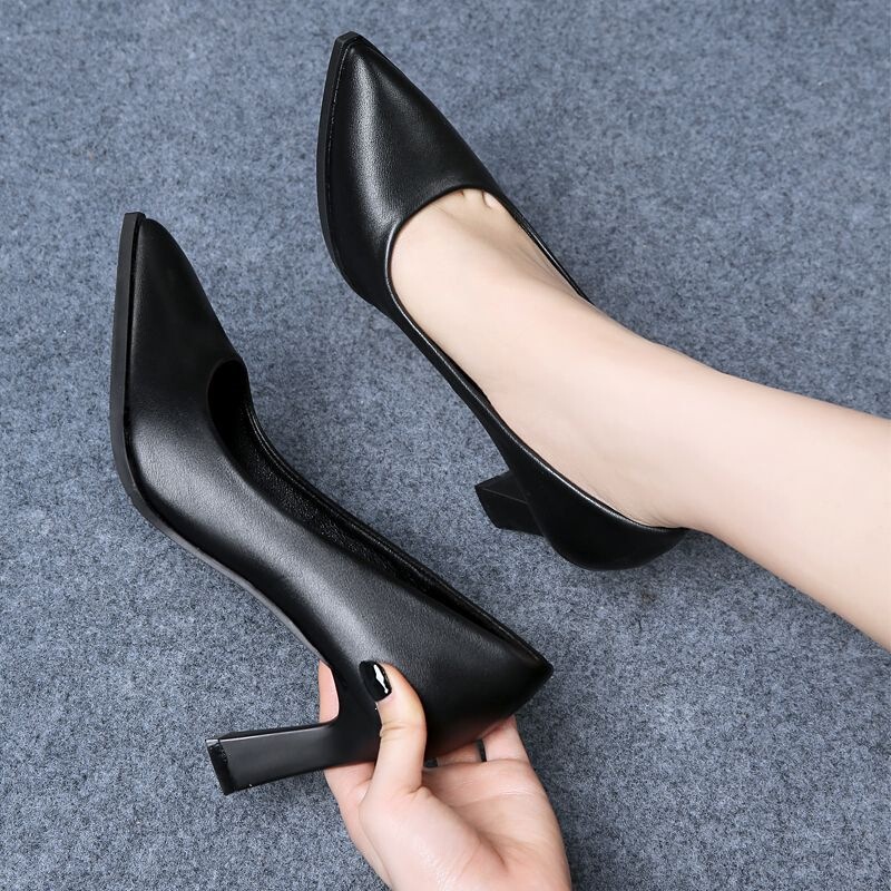 Wholesale soft leather non-slip work shoes for women, black formal professional interview high-heeled shoes, mid-heel office leather shoes Wholesale soft leather non-slip work shoes for women, black formal professional interview high-heeled shoes, mid-heel office leather shoes