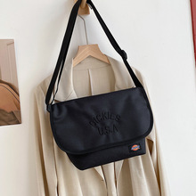 DK斜挎包潮牌男女学生百搭休闲通勤单肩包邮差包胸包