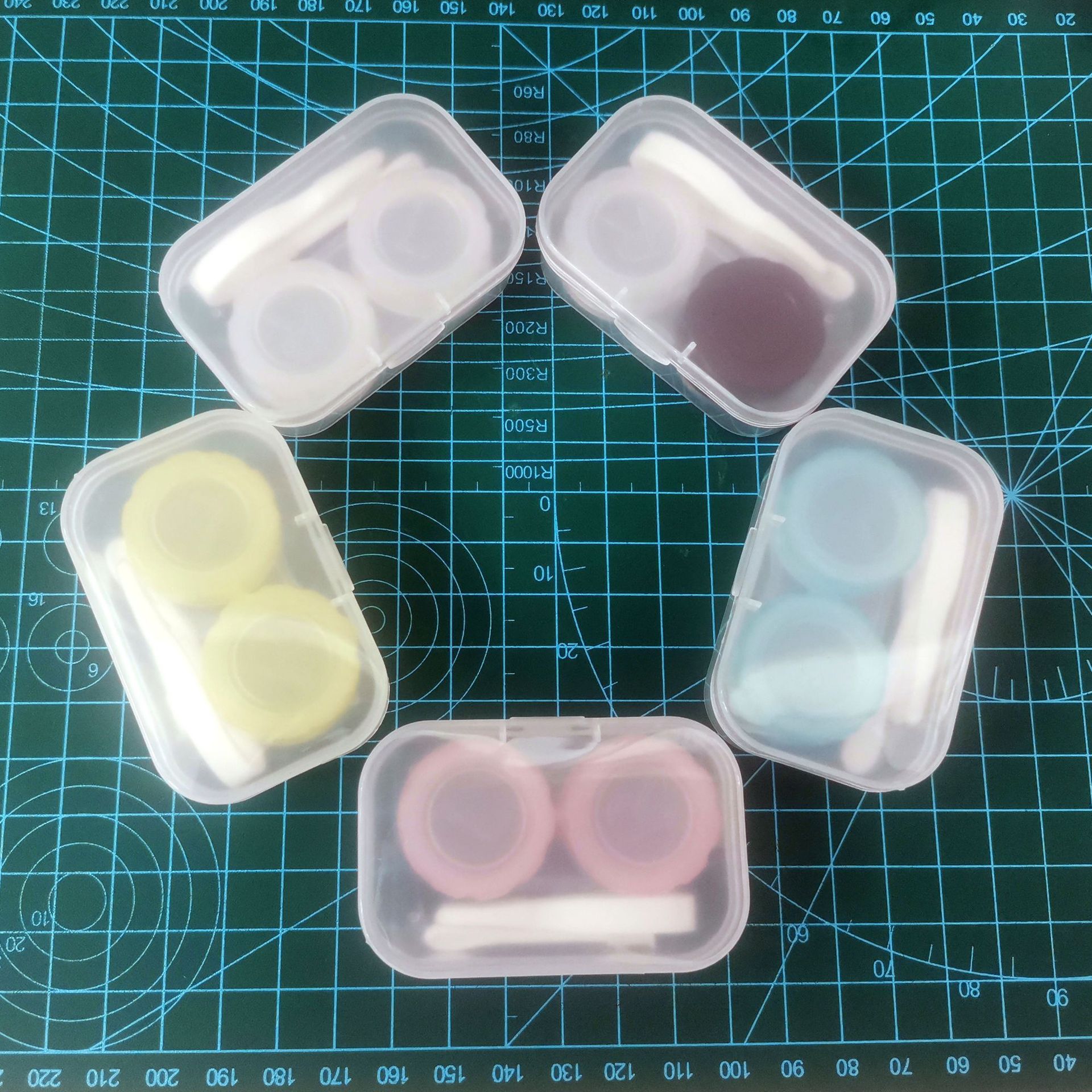 B02直供透明可爱韩版便携式糖果无字隐形眼镜盒塑料美瞳伴侣双联