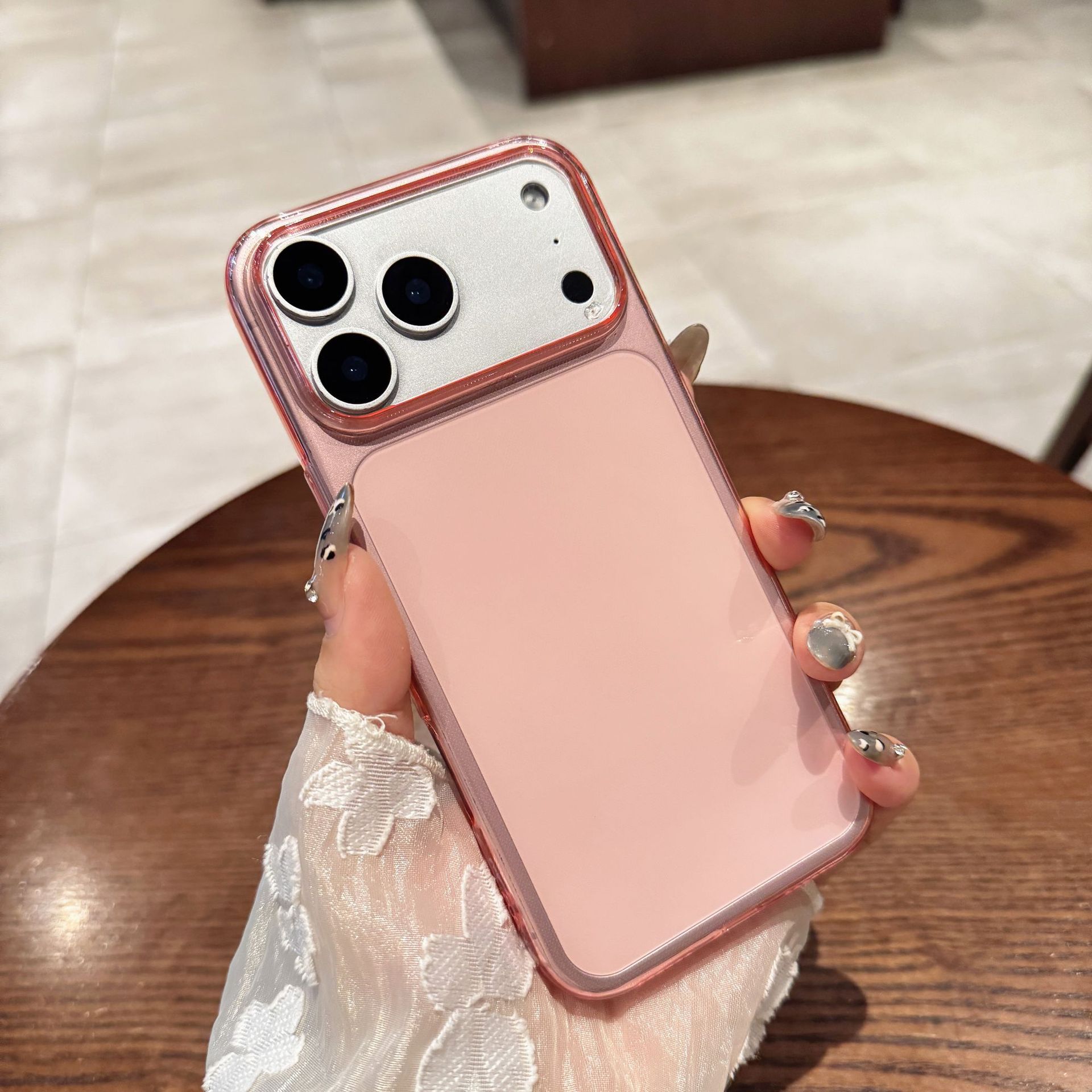 Aplicable para iphone17pro gran agujero tpu grueso caso suave 16pro manzana 16promax caso transparente