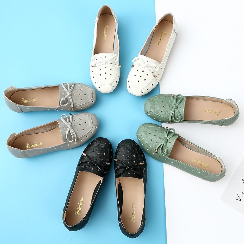 Summer women's sandals for mothers, flat shoes, genuine leather, soft sole, hollowed-out shoes, flat-heeled sandals for middle-aged and elderly women