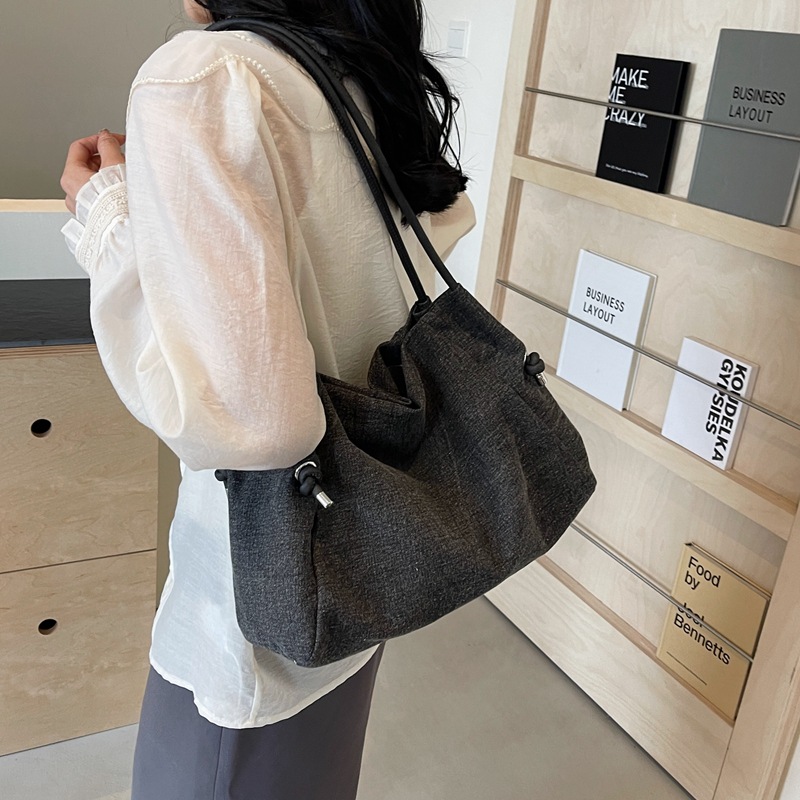 Bolsos de mezclilla para mujer 2024 nuevo estilo casual bolso de hombro de gran capacidad tendencia de moda clase viajero bolso de Tote para mujer